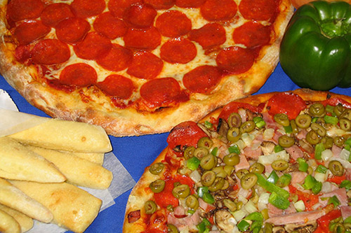 Pizza and breadsticks in Manistique, Michigan